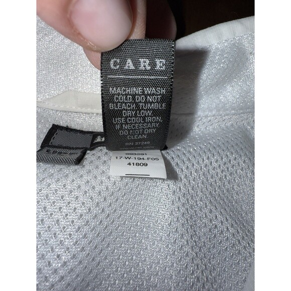 Classic White Nylon Button Up Hiking Shirt Outdoor Travel Roll Tab Sz S REI - Picture 11 of 16